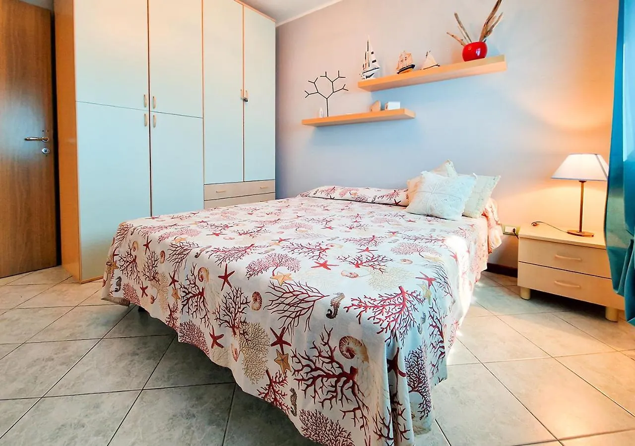 Residenza Iris Apartment La Maddalena  0*, La Maddalena (Sassari) Italy